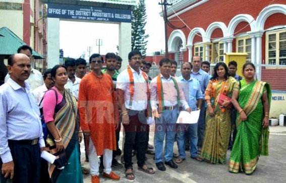 BJP placed deputation to DM West Millind Ramteke BJP placed deputation to DM West Millind Ramteke